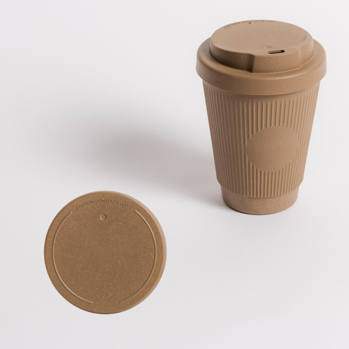 io-nova-kaffeeform-weducer-cup-essential-to-go-kaffeebecher-300ml-in-cardamom image 3