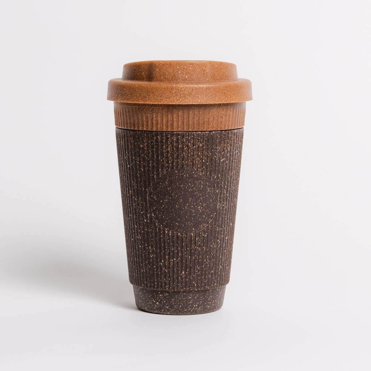 io-nova-kaffeeform-weducer-cup-refined-nutmeg-350ml-to-go-kaffeebecher image 5