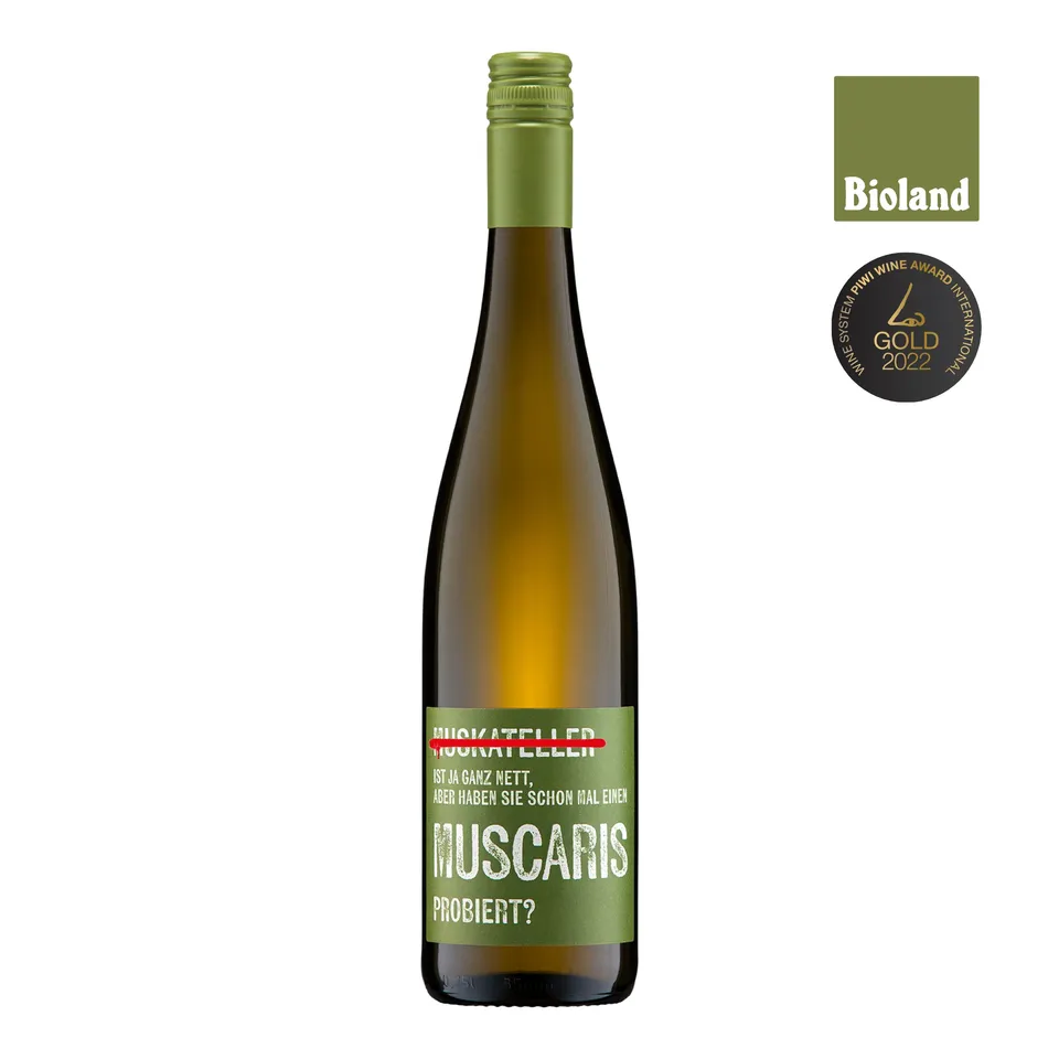 galler-2022-muscaris-qba-feinherb-0-75l-bio-wei-wein image 1